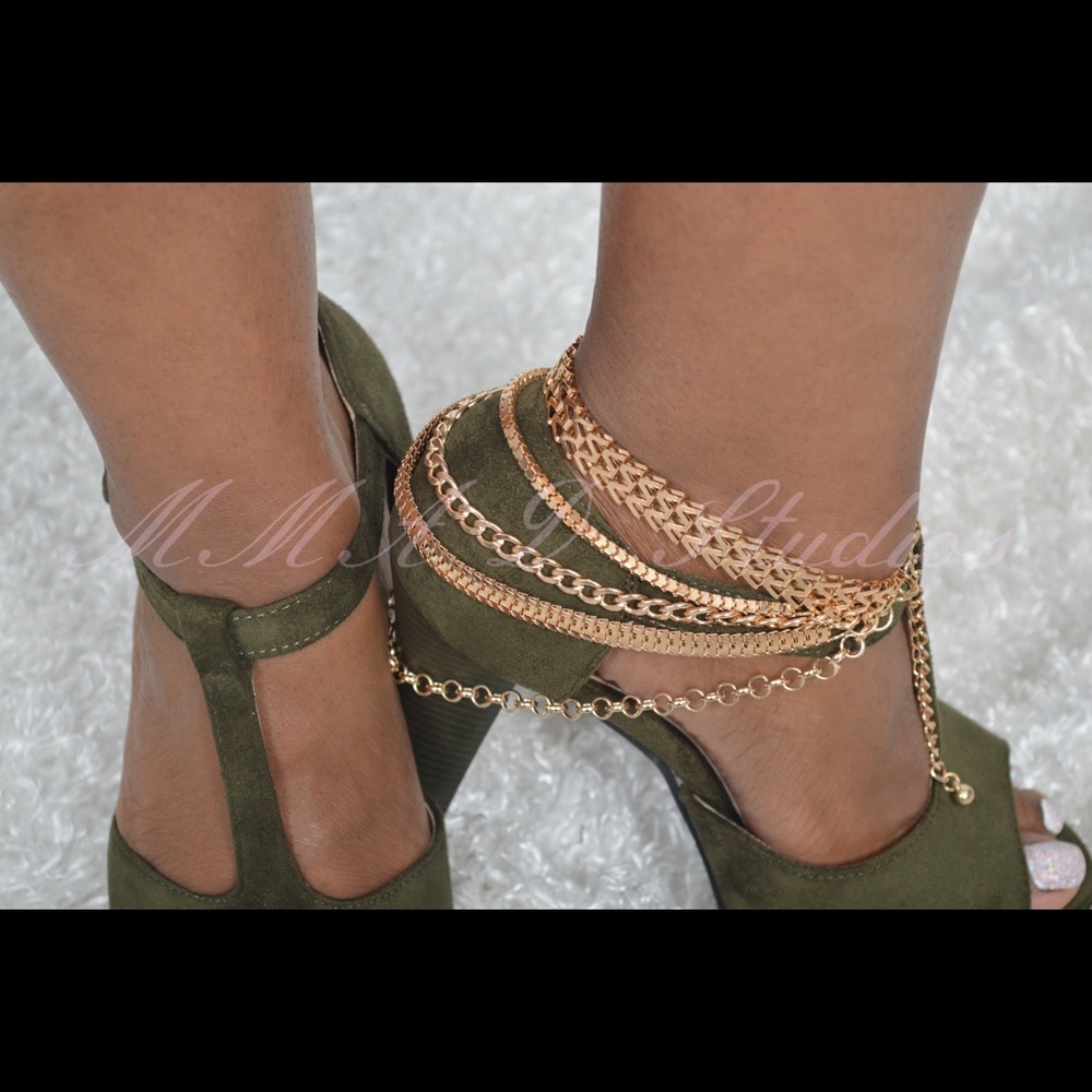 Gold Heel Chain